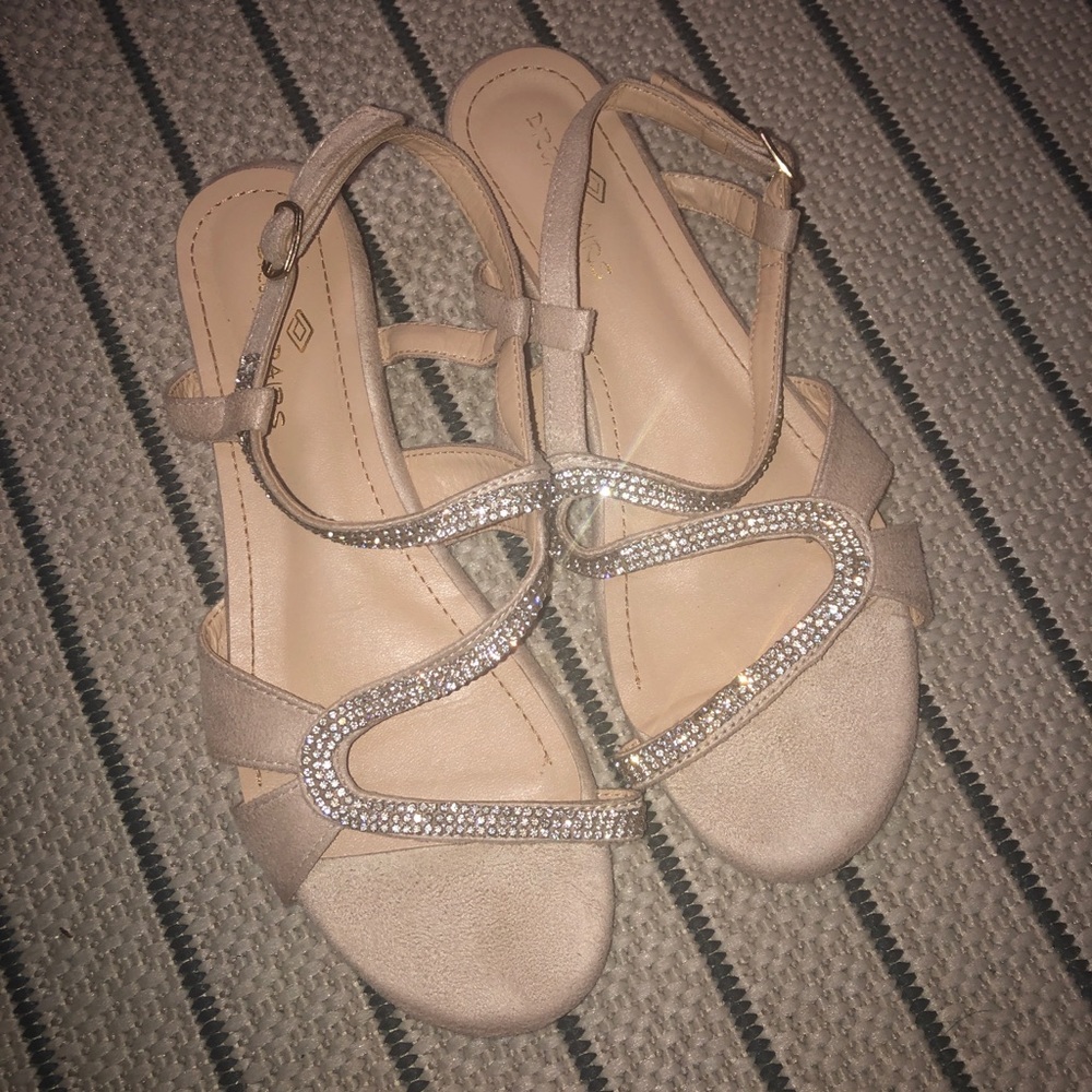 Rose gold/blush flat sandals